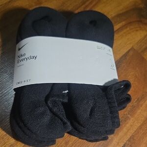 Nike Everyday Dri-FIT Black Everyday Cushion Socks Training Pack 6 No Show Nwt
